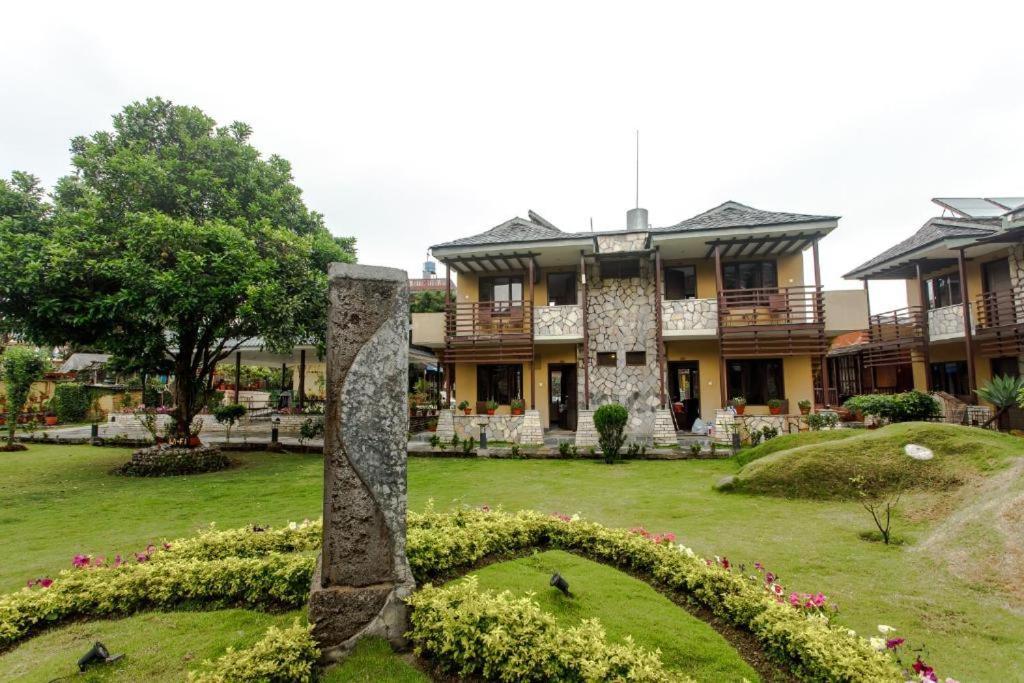 The Lakeside Retreat By Ime Hospitality Pvt Ltd Pokhara Bagian luar foto