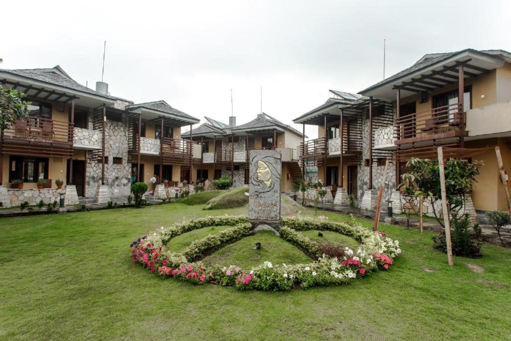 The Lakeside Retreat By Ime Hospitality Pvt Ltd Pokhara Bagian luar foto